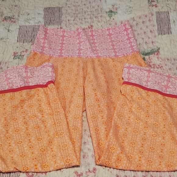 Cabana Life Other - SWIM BUNDLE! Girls' Gorgeous Cabana Life Swim Pants Size 7 8 & Long-Sleeve Cover